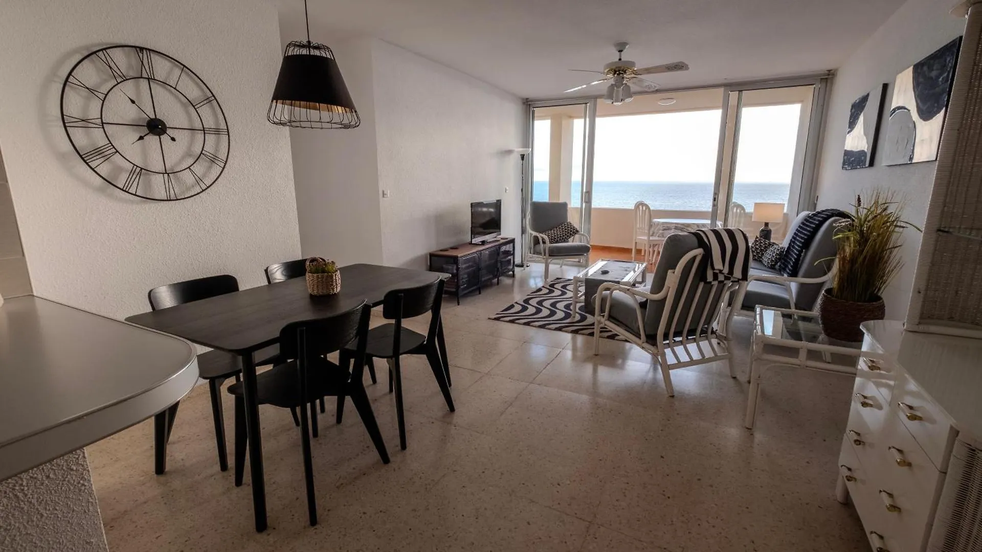 Tenerife Lizards - Apartment In The First Line Callao Salvaje Spain