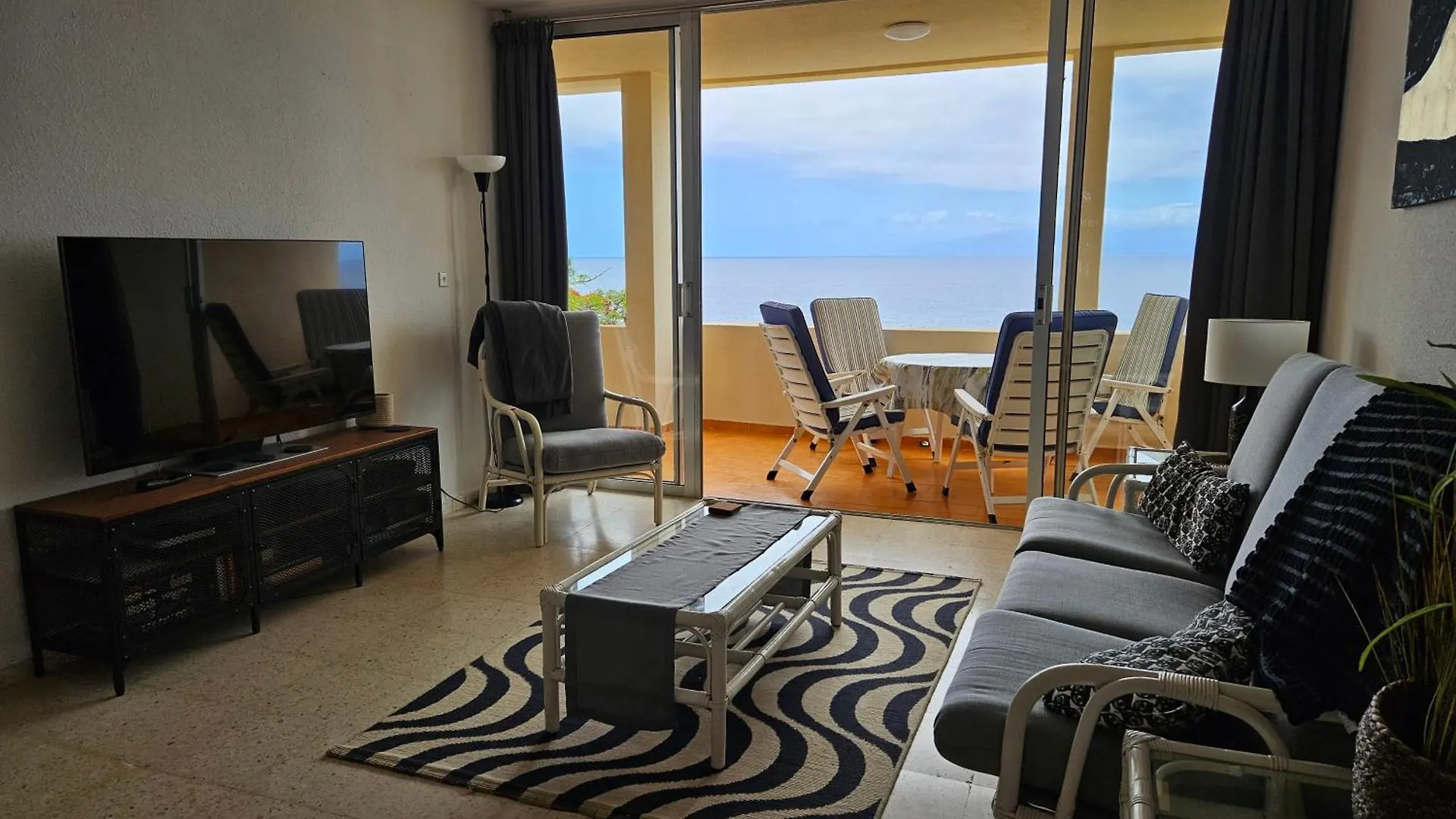 Tenerife Lizards - Apartment In The First Line Callao Salvaje Spain